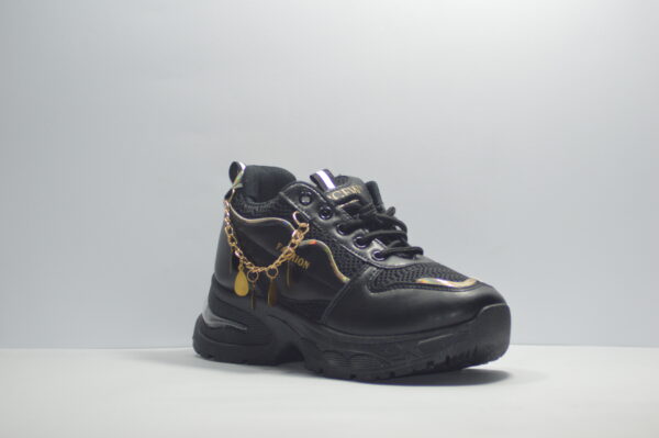 BLACKHIGH HEEL FEMALE  JOGGERS WITH GOLDEN CHAIN